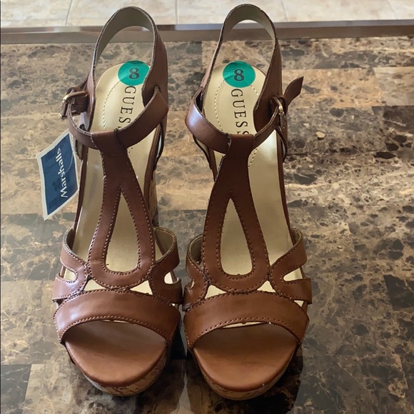 Guess Heels - Picture 1 of 2